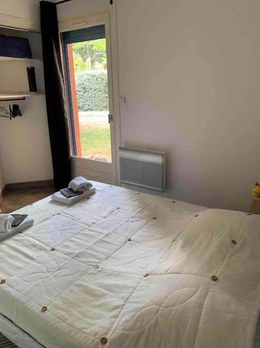 Appartement Cosy Confort Parking Clim Wifi Linge Acces Piscine Non Inclus Кане-ан-Руссійон Екстер'єр фото